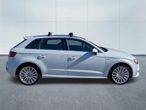 2017 Audi A3 e-tron 1.4T Premium