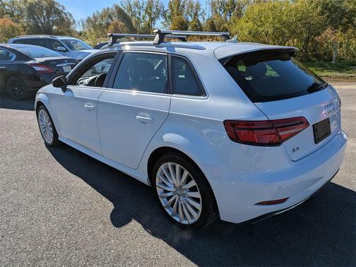 2017 Audi A3 e-tron 1.4T Premium