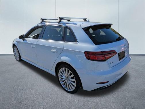 2017 Audi A3 e-tron 1.4T Premium