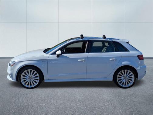 2017 Audi A3 e-tron 1.4T Premium