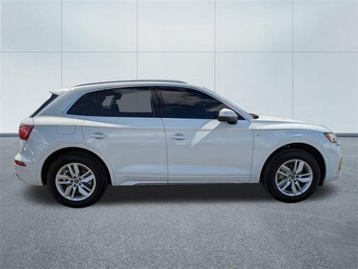 2022 Audi Q5 45 S line quattro Premium