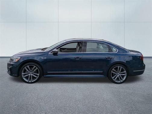 2019 Volkswagen Passat 2.0T SE R-Line
