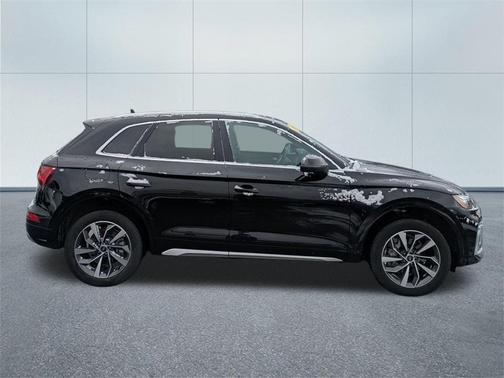 2024 Audi Q5 45 S line quattro Premium
