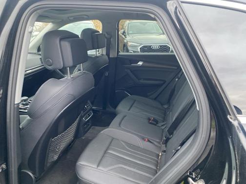 2024 Audi Q5 45 S line quattro Premium