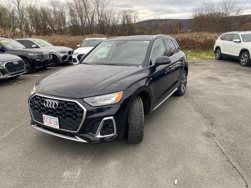 2024 Audi Q5 45 S line quattro Premium