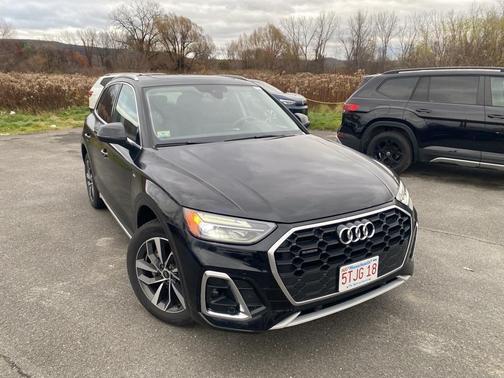 2024 Audi Q5 45 S line quattro Premium