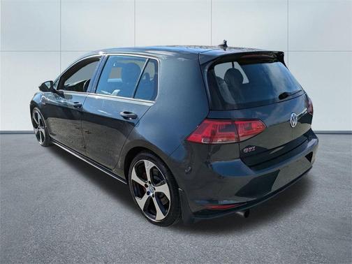 2017 Volkswagen Golf GTI SE 4-Door