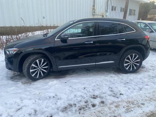 2023 Mercedes-Benz GLA 250 Base 4MATIC