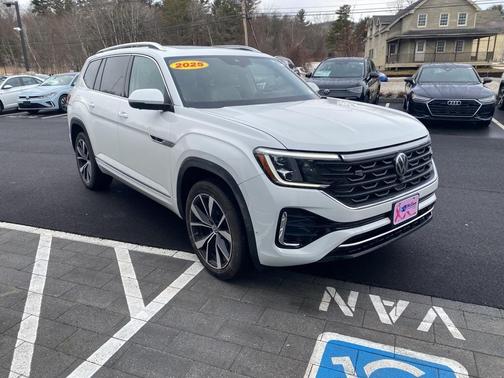 2025 Volkswagen Atlas 2.0T SEL Premium R-Line