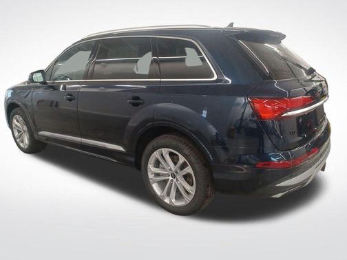 Blue Metallic 2026 Audi Q7 45 Premium Plus