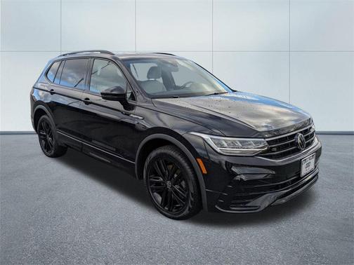 2022 Volkswagen Tiguan 2.0T SE R-Line Black