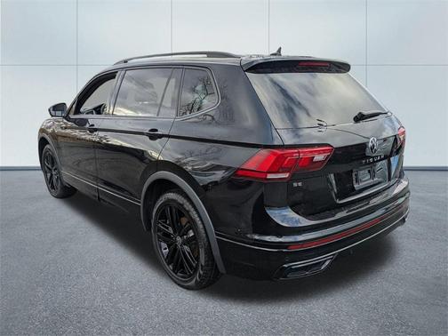 2022 Volkswagen Tiguan 2.0T SE R-Line Black