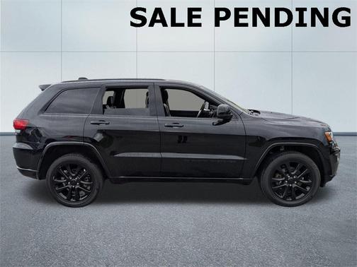 2022 Jeep Grand Cherokee WK Laredo