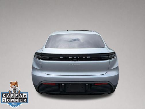 Silver 2025 Porsche Macan 4