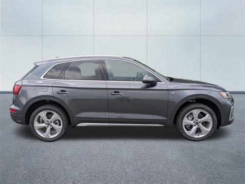 2025 Audi Q5 45 S line quattro Premium