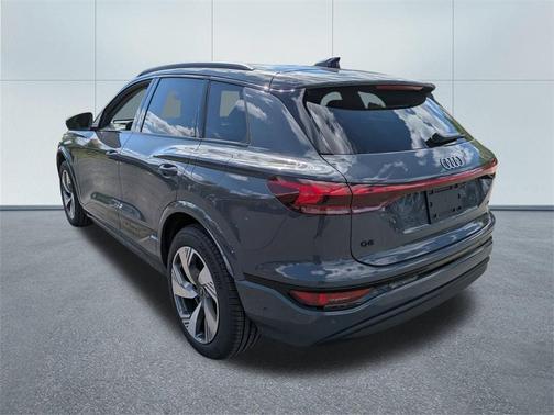 2025 Audi Q6 e-tron Premium