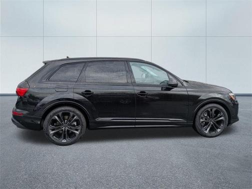 2026 Audi Q7 PLUS