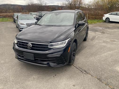 2024 Volkswagen Tiguan 2.0T SE R-Line Black