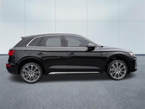 2023 Audi Q5 45 S line quattro Premium