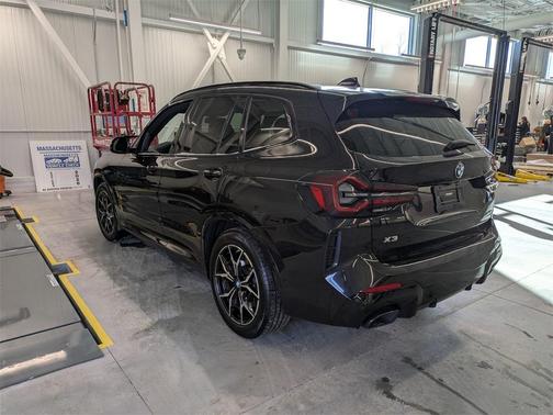 2023 BMW X3 M40i