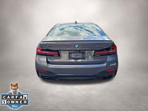 Alvite Gray Metallic 2023 BMW M550 i xDrive