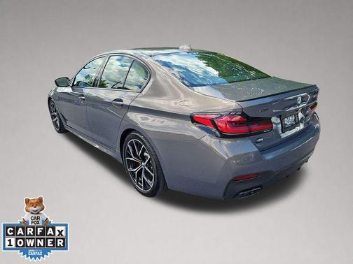 Alvite Gray Metallic 2023 BMW M550 i xDrive