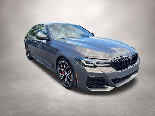 Alvite Gray Metallic 2023 BMW M550 i xDrive