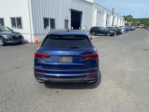 2021 Audi Q3 45 S line Premium