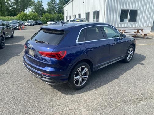 2021 Audi Q3 45 S line Premium