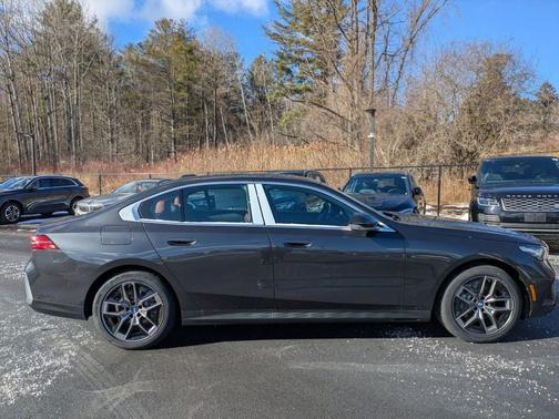 2026 BMW 530 i xDrive