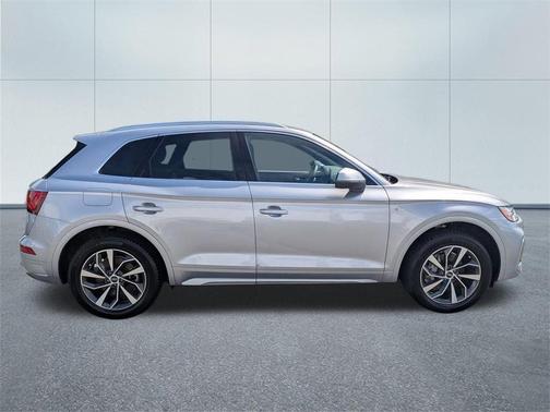 2022 Audi Q5 45 S line quattro Premium