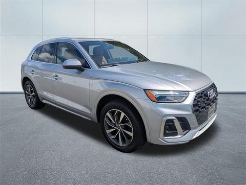 2022 Audi Q5 45 S line quattro Premium