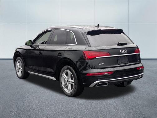 2025 Audi Q5 55 S line quattro Premium