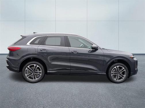2025 Audi Q5 2.0T quattro Premium