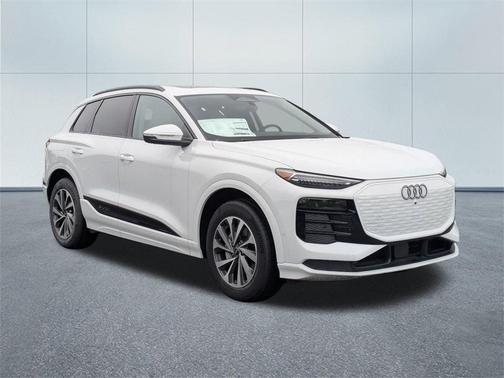 2025 Audi Q6 e-tron Premium