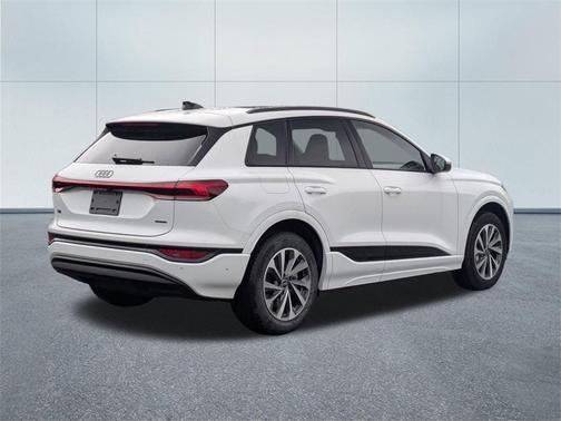 2025 Audi Q6 e-tron Premium