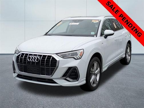 2022 Audi Q3 45 S line Premium