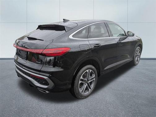 2025 Audi Q5 2.0T Premium