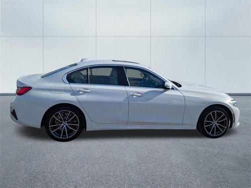 2021 BMW 330 i xDrive
