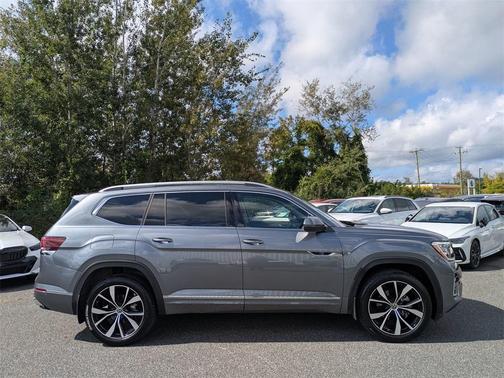 2024 Volkswagen Atlas 2.0T SEL Premium R-Line