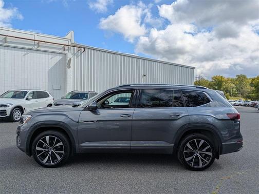 2024 Volkswagen Atlas 2.0T SEL Premium R-Line