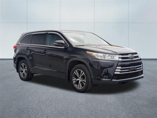2017 Toyota Highlander LE