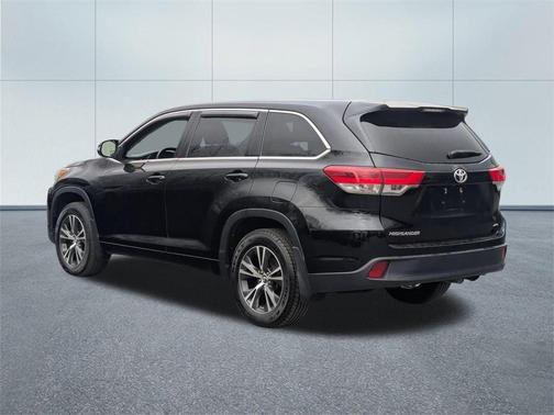2017 Toyota Highlander LE