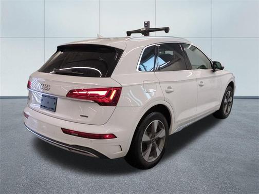 2022 Audi Q5 40 Premium Plus