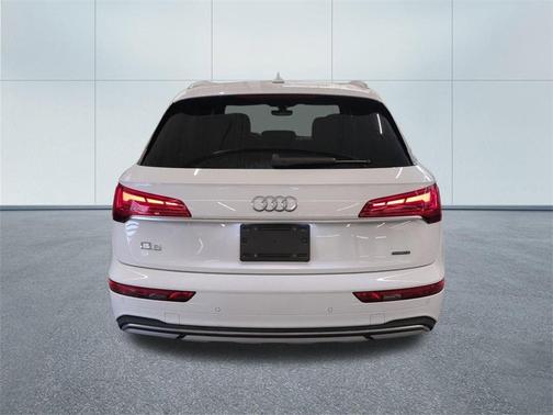 2022 Audi Q5 40 Premium Plus