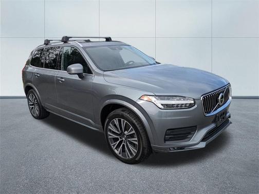 2020 Volvo XC90 T5 Momentum 7 Passenger