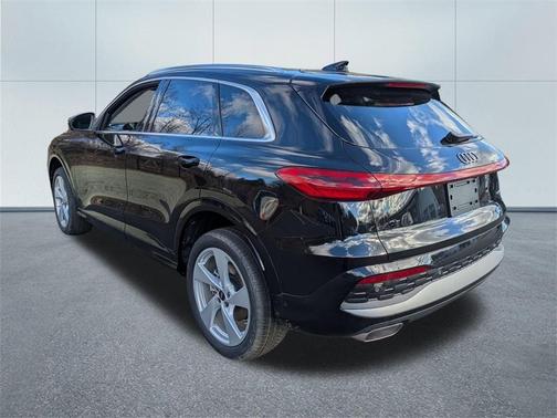 2025 Audi Q5 2.0T quattro Premium