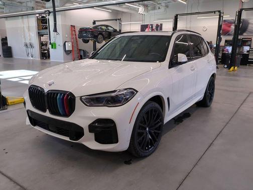 Alpine White 2023 BMW X5 M50i