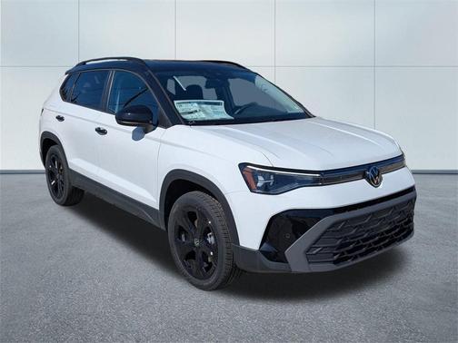 2025 Volkswagen Taos 1.5T SE Black