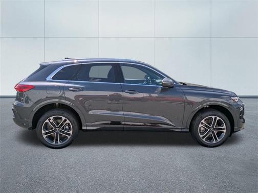 2025 Audi Q5 2.0T quattro Premium